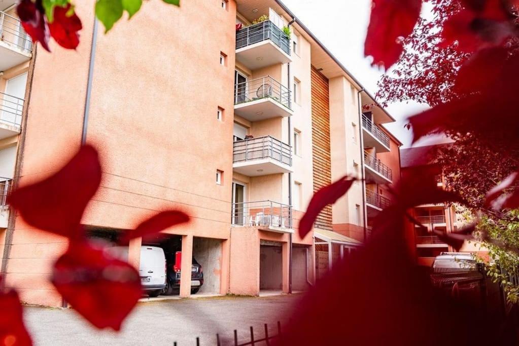 Lourde Center Apartment 3 Bed With Parking Lourdes Exterior foto